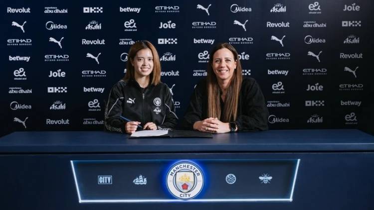 曼城官方：日本女足国脚长谷川唯续约2年，新合同至2029年